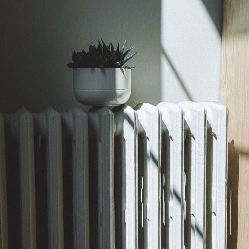 Termosifoni elettrici: costi e info tecniche Termosifoni elettrici, dispositivi efficaci al netto della loro semplificità.